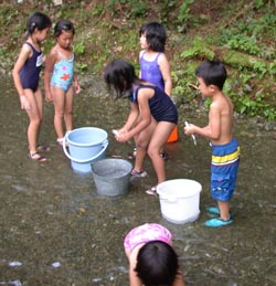 �}�X����